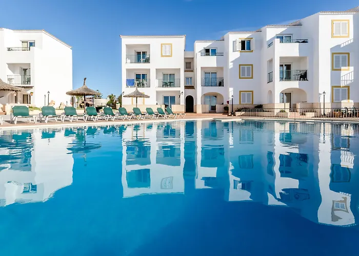 Apart Otel Blancala Cala Blanca (Menorca)