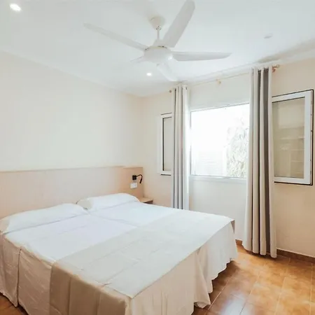 アパートホテル アパルタメントス ブランカラ