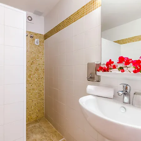 アパートホテル アパルタメントス ブランカラ カラ・ブランカ